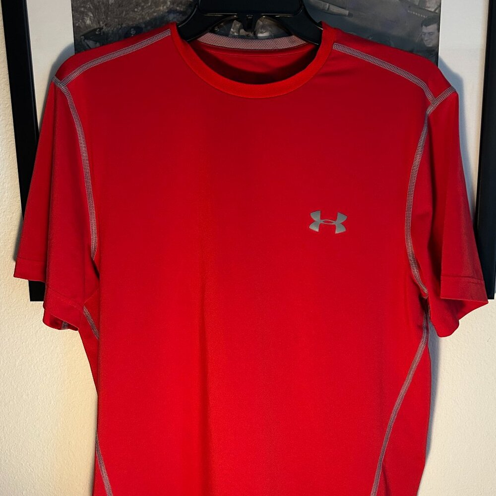 Under Armour Compression tee (Red, Medium)